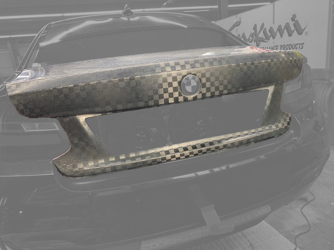 BMW F22 carbon trunk