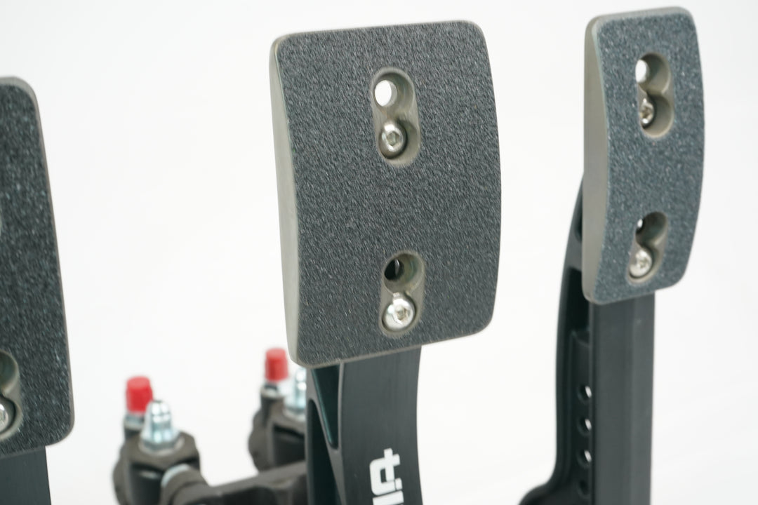 tilton pedal Tilton Engineering 600-Series 3-Pedal Floor Mount Pedal Assembly 72-603 – SPAN Shop
