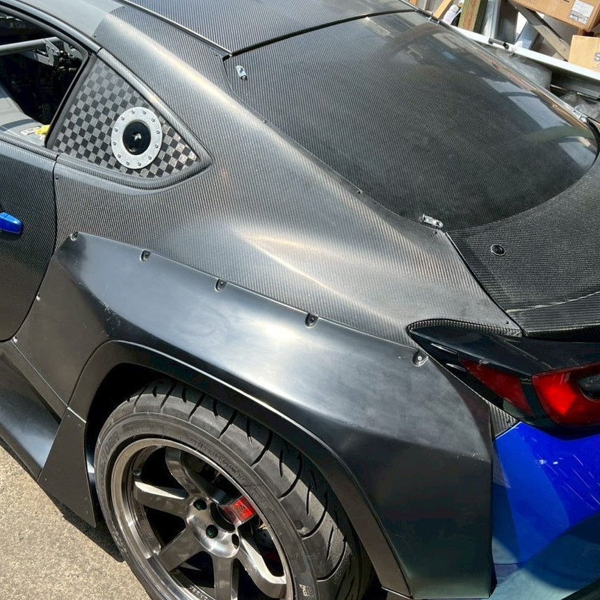 GR86/BRZ カーボンリアフェンダー